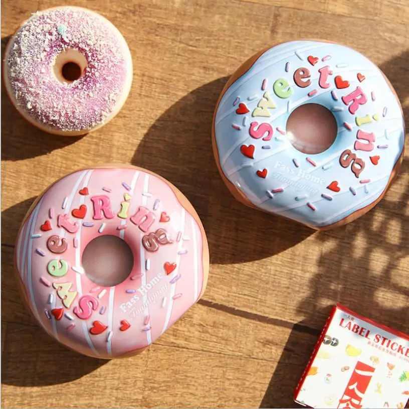 

1PC Romantic Donut Wedding Candy Box Flat Round Mini Tin Box Sealed Jar Storage Boxes Cans Coin Christmas Gift Box