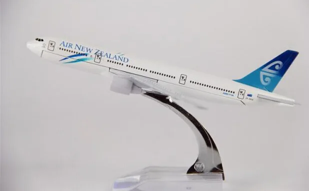 

hot sell 16cm plane model B747 Air New Zealand aircraft B747 Metal simulation airplane model for kid toys Christmas gift