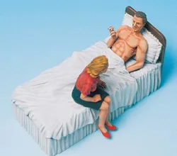 1/35 model kit resin kit     Soldier & Girlfriend with Bed