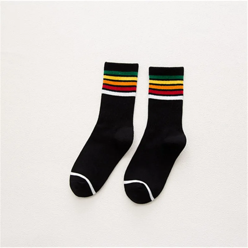 Harajuku Cool Skateborad Short Rainbow Socks Art Women Fashion White Cotton Cocks Hipster Cartoon Colored Ankle Socks Female