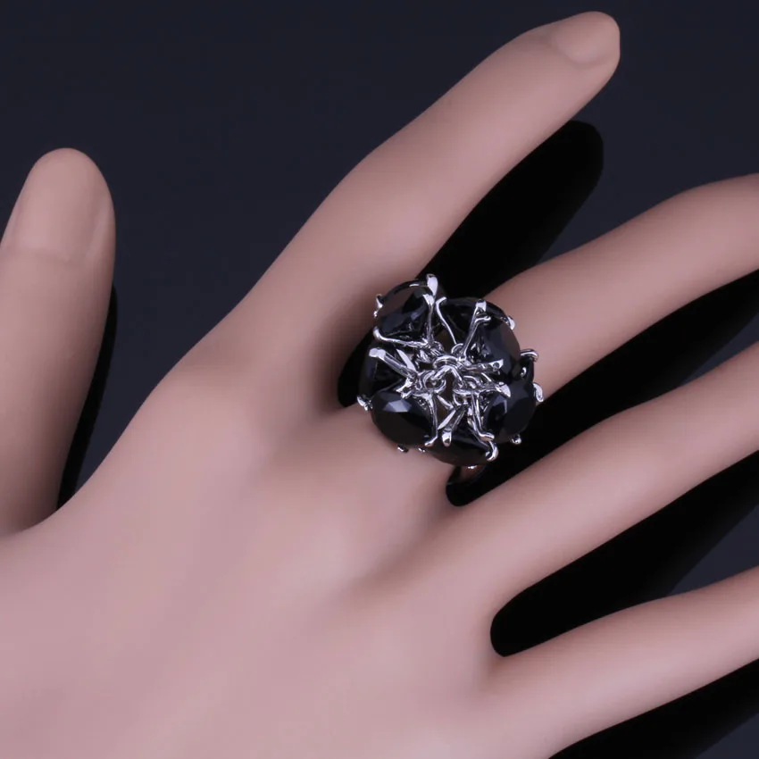 Stunning Round Black Cubic Zirconia Silver Plated Ring V0502