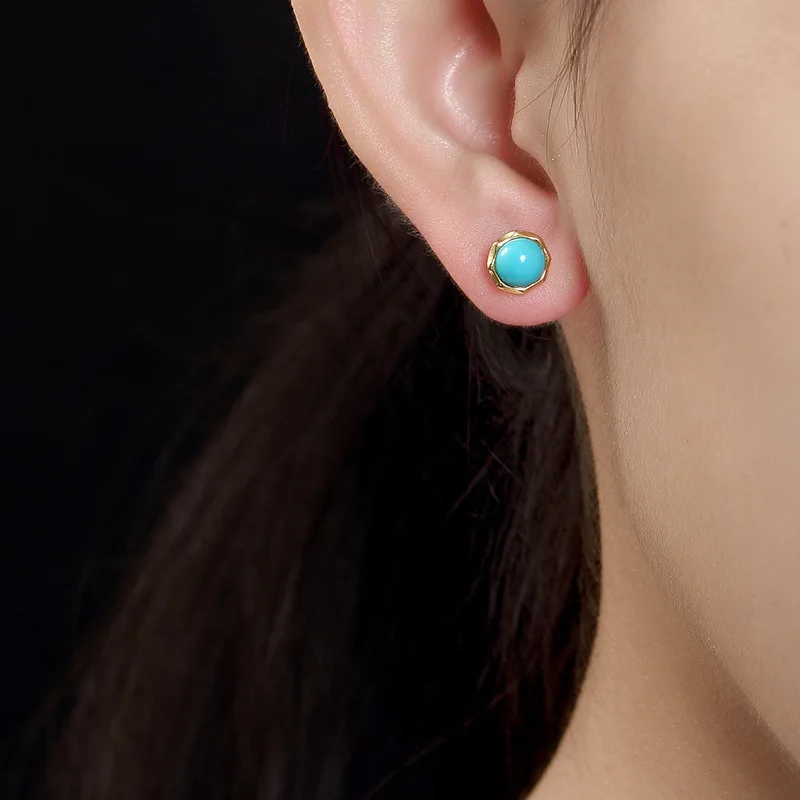 S925 Pure Silver Gold-plated Retro-inlaid Turquoise Round Ladies High-end Baitao Ear Nails Wholesale