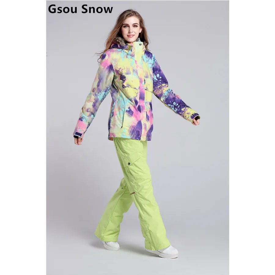 Lightweight Ski Suit Dames Sale Colorful Snow Jacket with fur hood And Yellow Green Pants Female Winter Snowboard Sports Wear