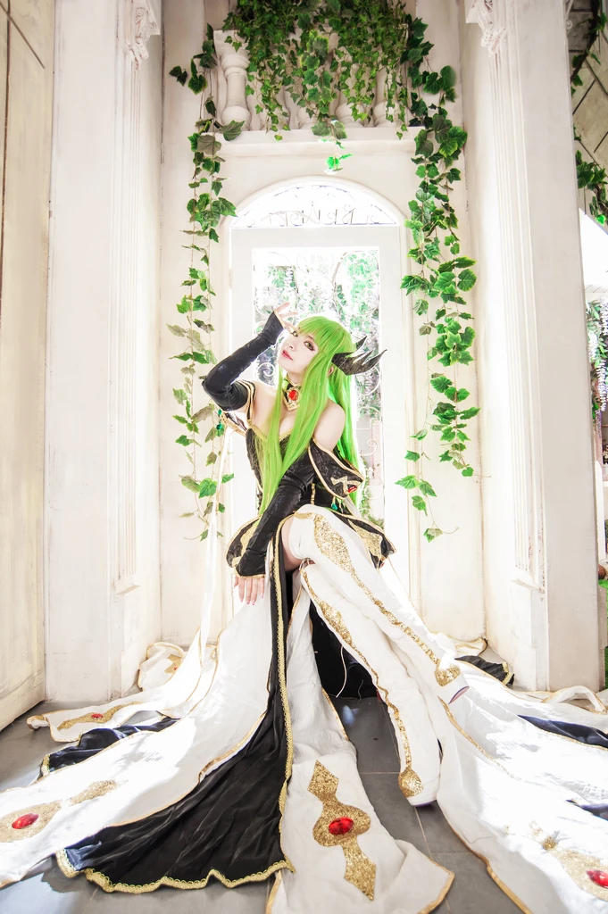 C.C. Lelouch CC Queen Cosplay Costume 11