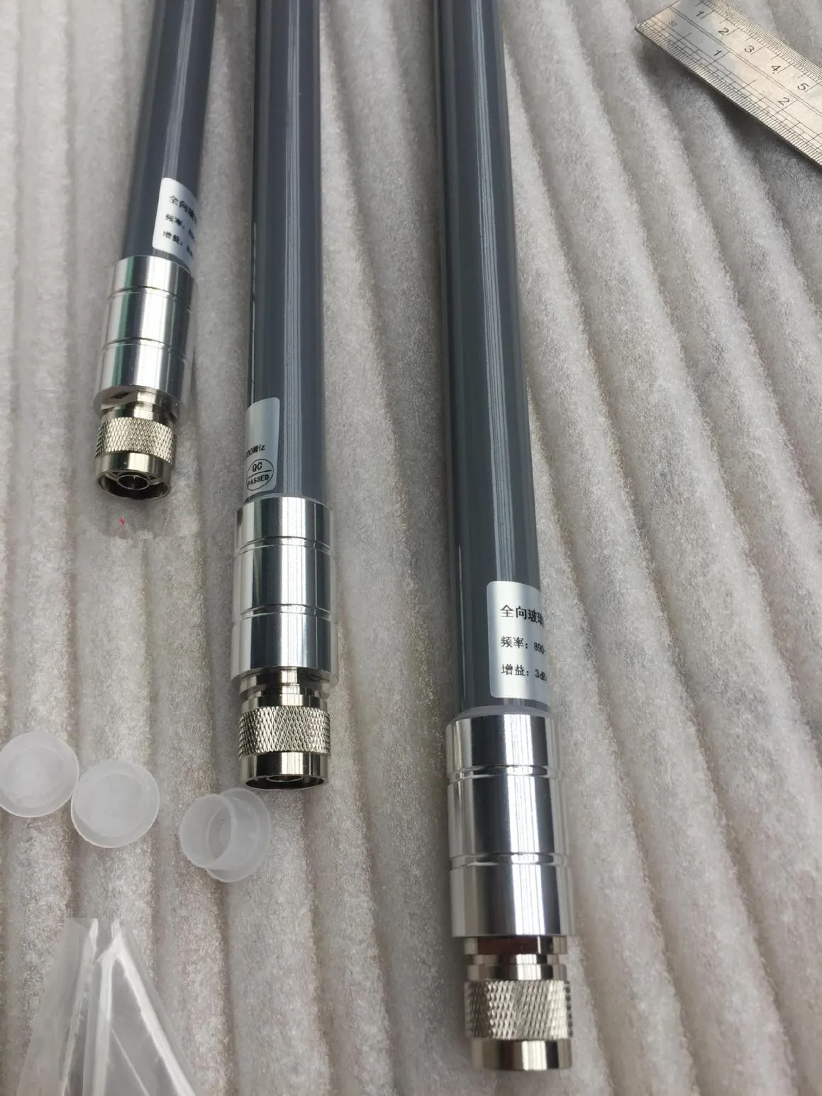 4G LTE modem omni fiberglass antenna N male type 700-2700MHz 3dBi
