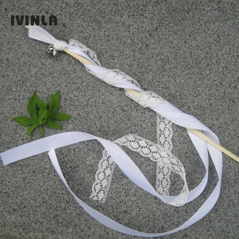 50pcs/lot White Lace wedding ribbon wands  with sliver bell for wedding decoration