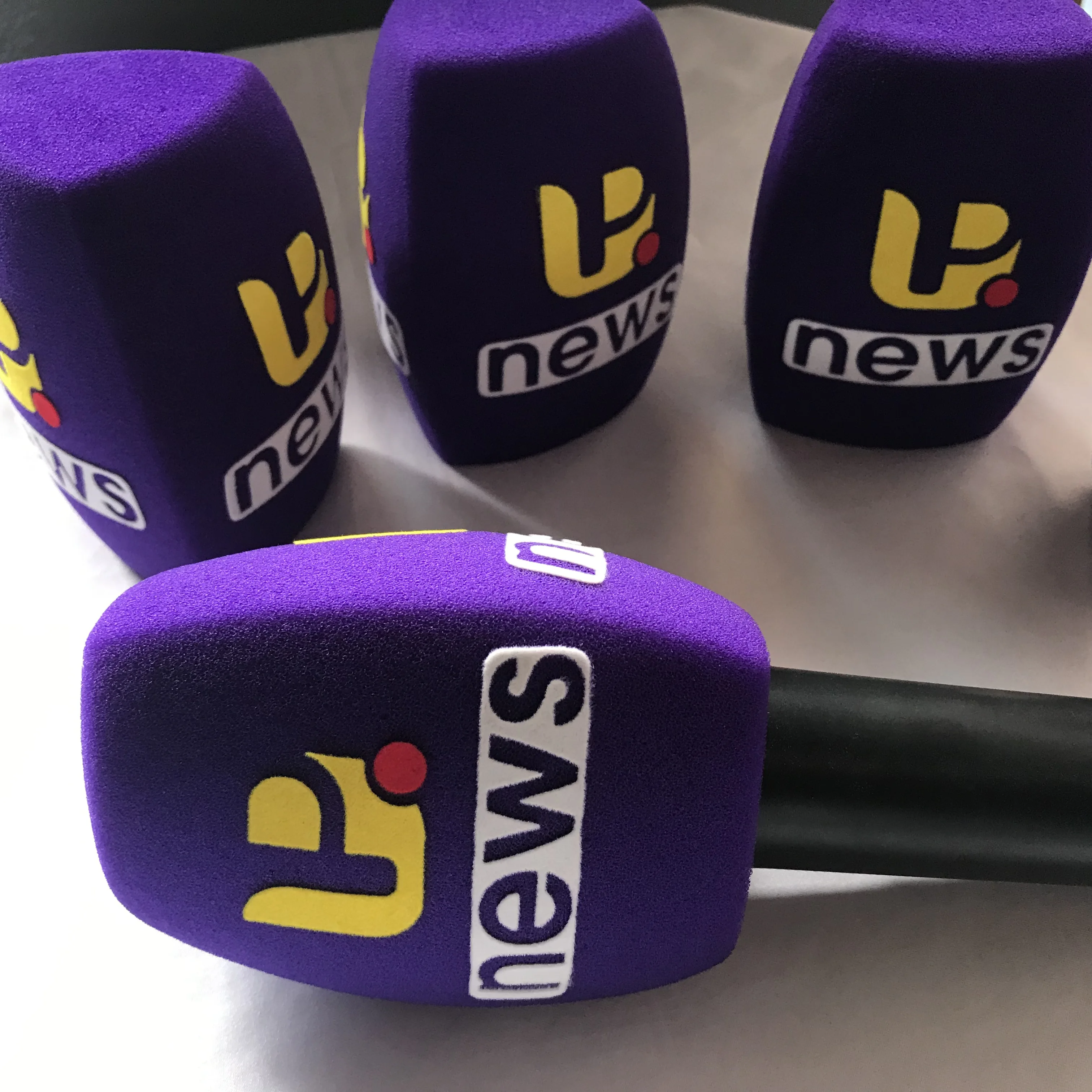 Linhuipad الطباعة شعار مثلث الأرجواني مقابلة ميكروفون الزجاج المحمولة الزجاج الأمامي داخل القطر: 4 سنتيمتر (حوالي. 1.57 ")