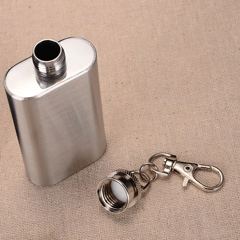 New 2OZ Stainless Steel Mini Hip Flask With Keychain Screw Cap Portable Alcohol Flask Liquor Whiskey Bottle Outdoor Travel Gifts