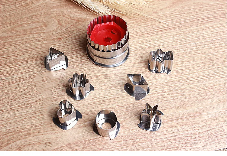 

7pcs/lot Stainless Steel DIY Vegetable Fruit Cutting Tool Cookie Cutter Stencil Sandwich Embossed Mold Cake Baking Mould ELB 005