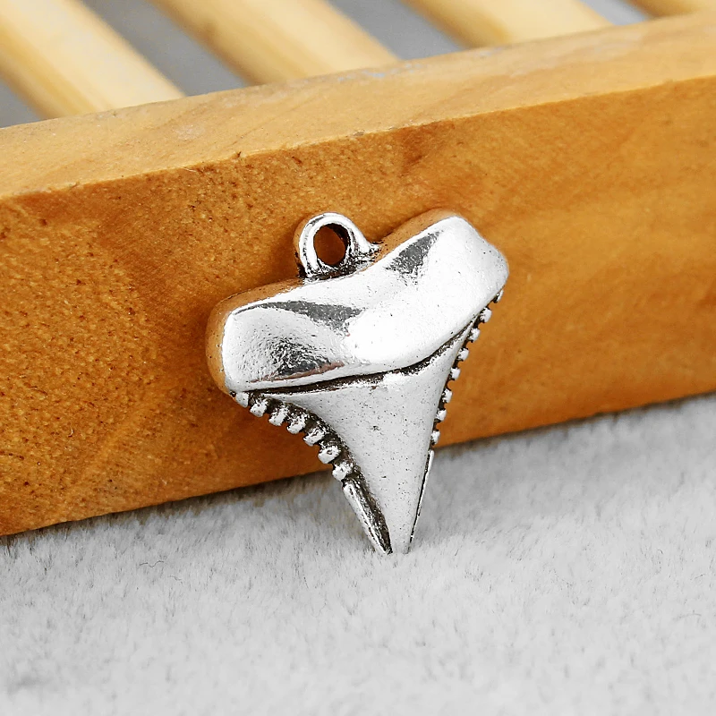 20PCS Antique Metal Shark Tooth Teeth Charms Pendants for Necklace Making Jewelry Findings 17x16mm