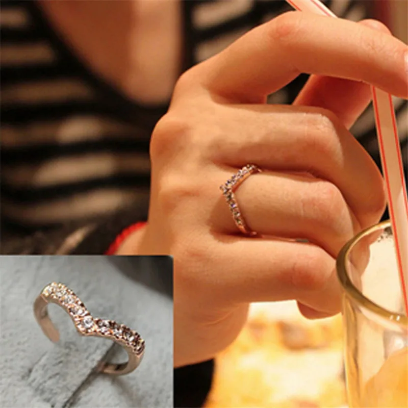 ZN Fashion Girl V shape Finger Rings Bijoux New Simple Crystal Ring For Women Wedding Jewelry Accessories Gift Cheap