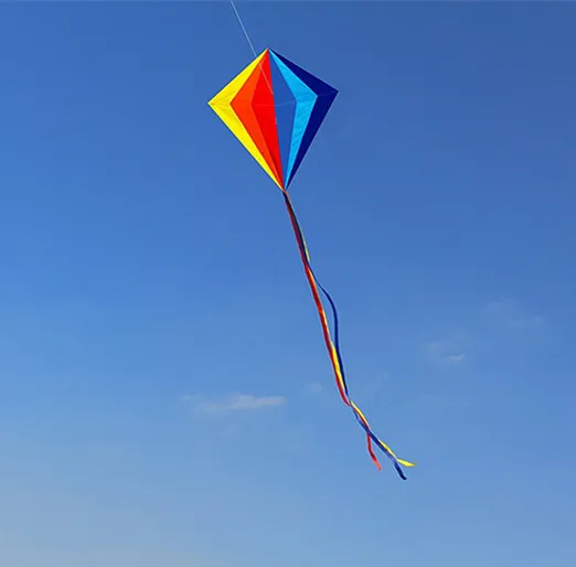 Cometa de arcoíris para deportes al aire libre, cometas de diamantes para niños con asa y línea, buen vuelo, novedad