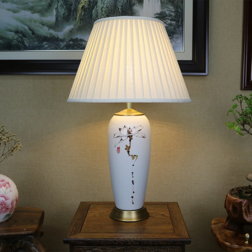 Art Chinese porcelain ceramic table lamp bedroom living room wedding table lamp Jingdezhen china table lamp