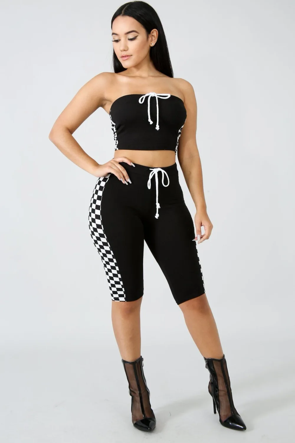 Conjunto de dos piezas Sexy negro de verano para mujer, conjunto de pantalones cortos sin mangas con espalda descubierta y vendaje de 2 piezas