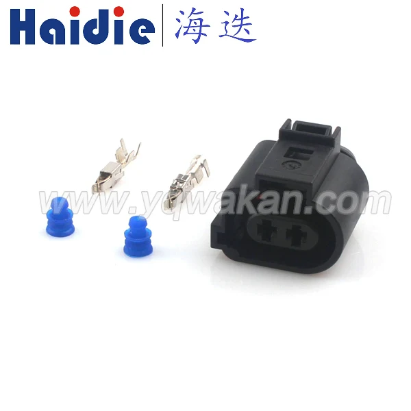 

2sets 2pin 3.5 auto sensor wiring harness plug 1J0 973 722 A , electrical waterproof horn plug 1J0973722A