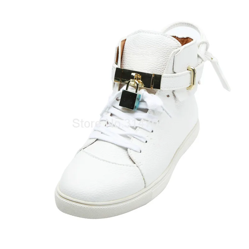 Fashion White Hip Hop Shoes Men Sneakers Lace Up Metal Lock Leather Casual Shoes Men Solid Waterproof Moccasin Shoes New Arrival