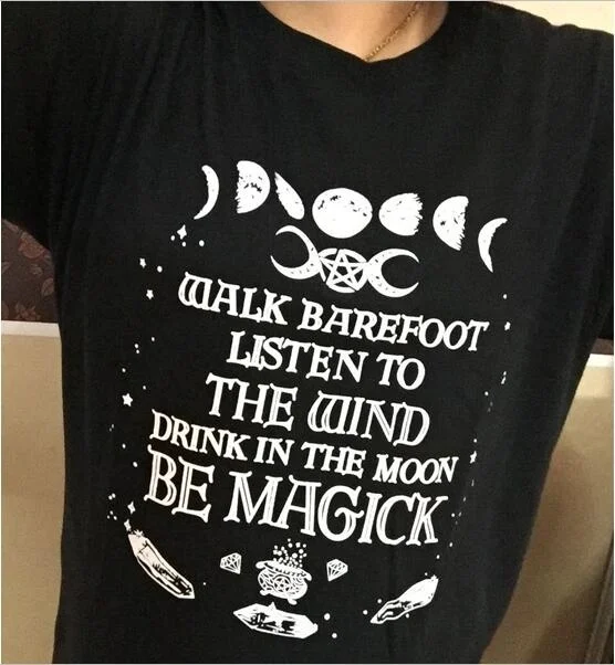 sunfiz YF Women Quote Walk Barefoot,listen to the Mind, Drink in the Moon, Be Magick Moon Fashion T Shirt