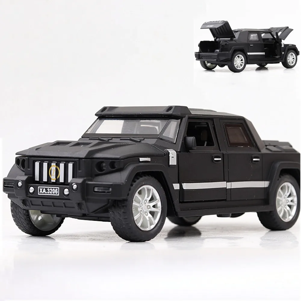 Boutique gift 1:32 luxury armor SUV alloy model,simulation die-cast sound and light pull back collection model,free shipping