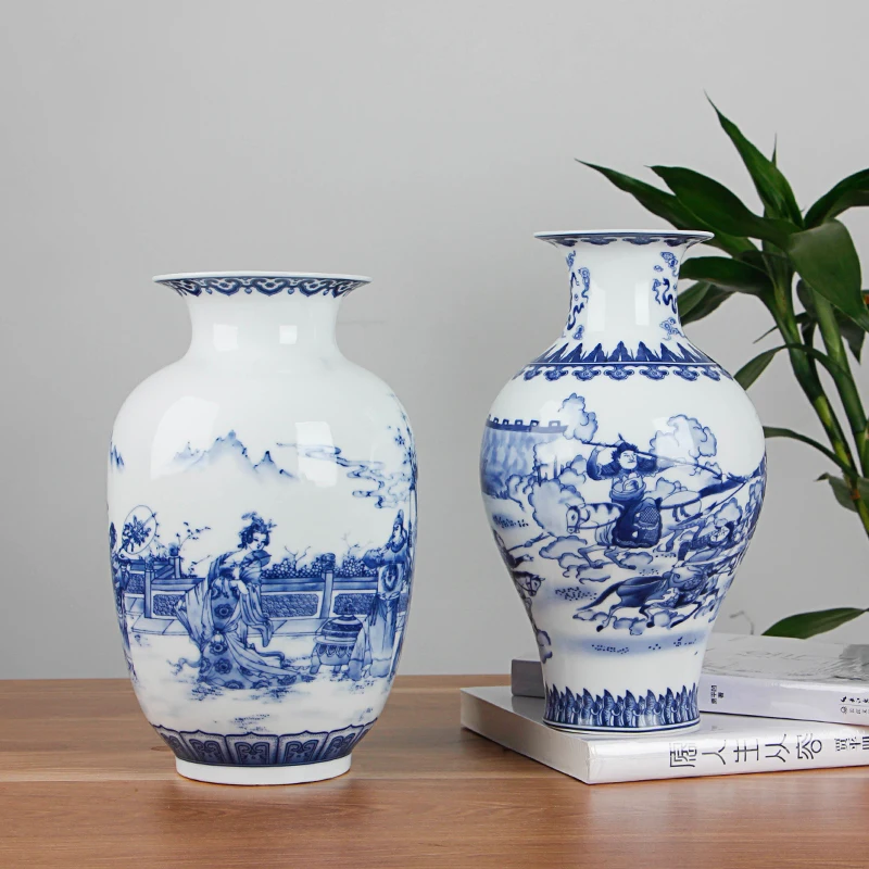 Classic Chinese Blue and White Ceramic Vase Antique Tabletop Porcelain Flower Vase For Hotel Dining Room Decoration