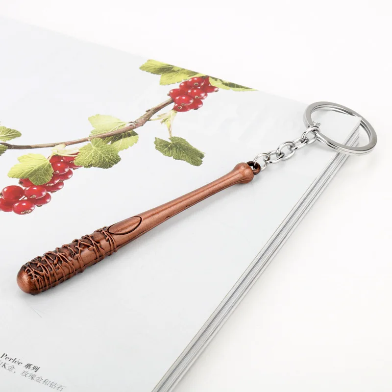 The Walking Dead Keychain Negan\'s Bat Stick LUCILLE Keyring Men Car Women Bag Pendant Action Figure Cosplay Toys