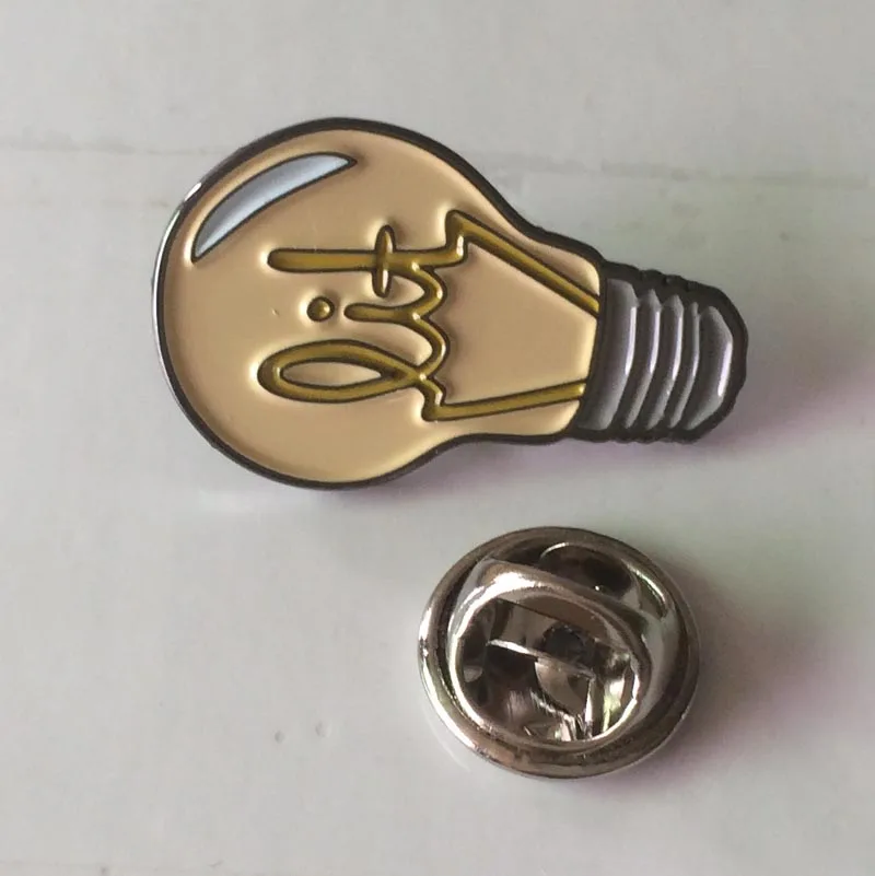 

Bulb Lapel Pin Personalized Enamel Pin Badges Iron with Black Nickel Plating&Butterfly Button On Back Customized MOQ50pcs