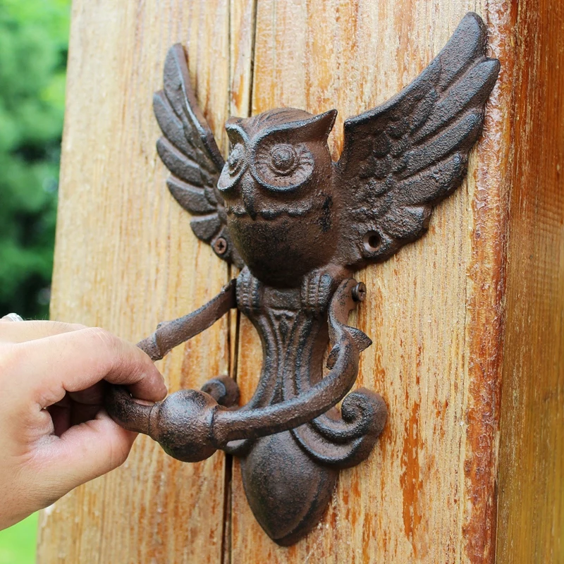 Rustic Owl Cast Iron Door Knocker Farmhouse Accents Heavy Metal Flying Animal Figurine Garden Arts Crafts Decor Knocking Handle