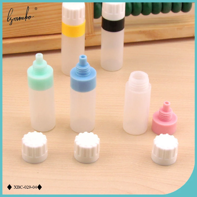 Lymouko 4pcs/Lot Multicolor Easy Carry Portable Contact Lens bottle for Travel Eyewear Accessories