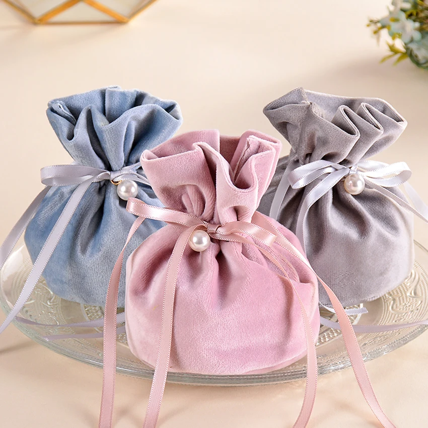 

20pcs/lot Wedding Candy Box creative velvet yarn bag mariage Christening Birthday chocolate box Gift Bags & Wrapping Supplies