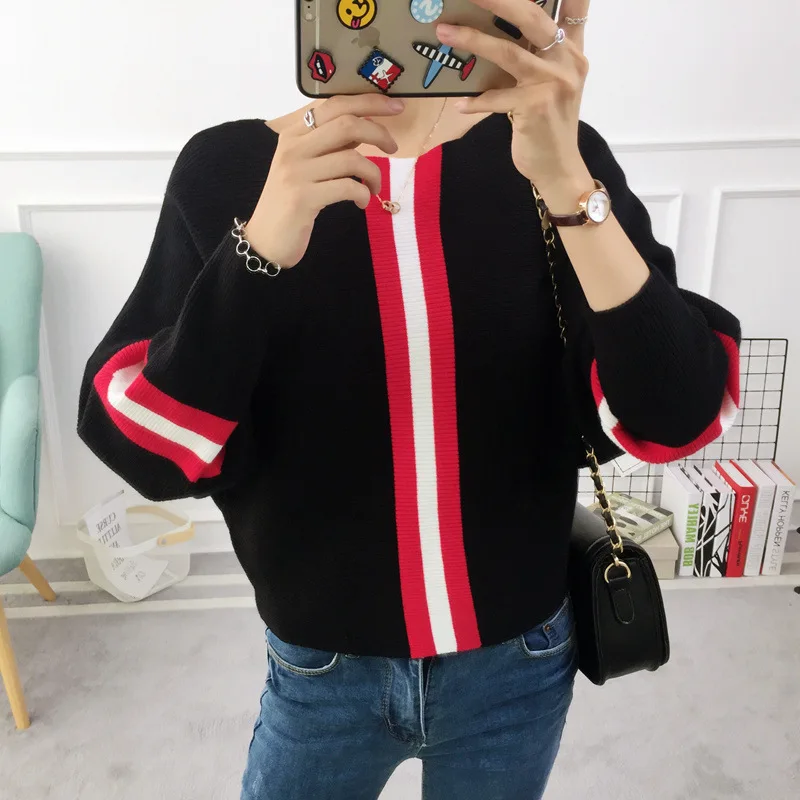 2023 New Autumn Winter Women Sweater Pullover Stripe Contrast Color Bat Sleeve Knitted Jumper Loose Short Tops Outwear Pull Femm