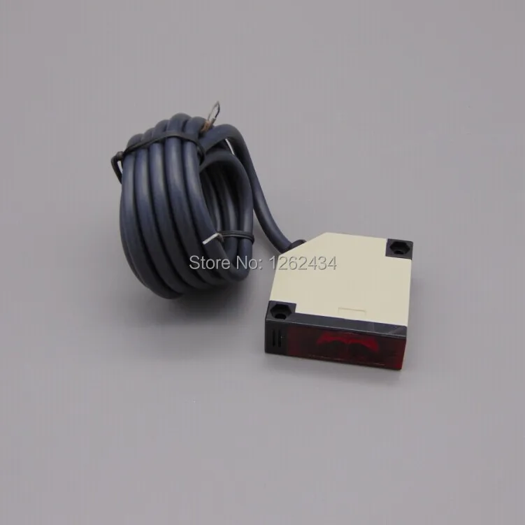 Difus jenis refleksi beralih fotolistrik E3JK-DS30M2 AC220V lima baris