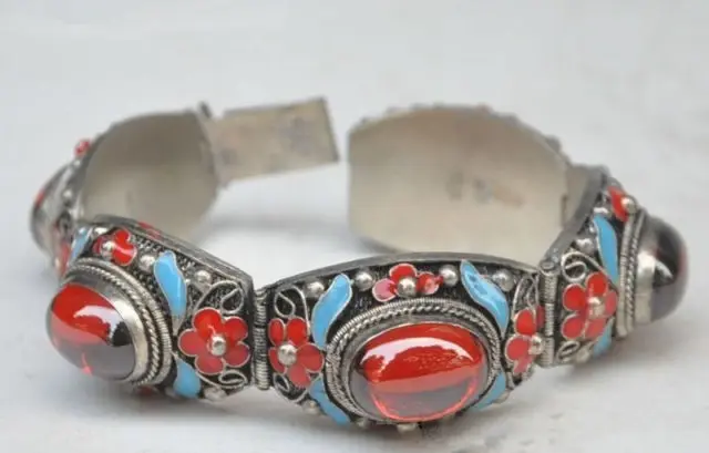 

China's Tibet dynasty palace cloisonne silver inlaid jade bracelet, too/1