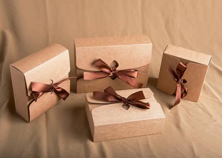 

40pcs Wholesale Brown/Black Paper Box Large Kraft Gift Box with ribbon Wedding Party Favor Box Present/Clothes Packing Box 3size