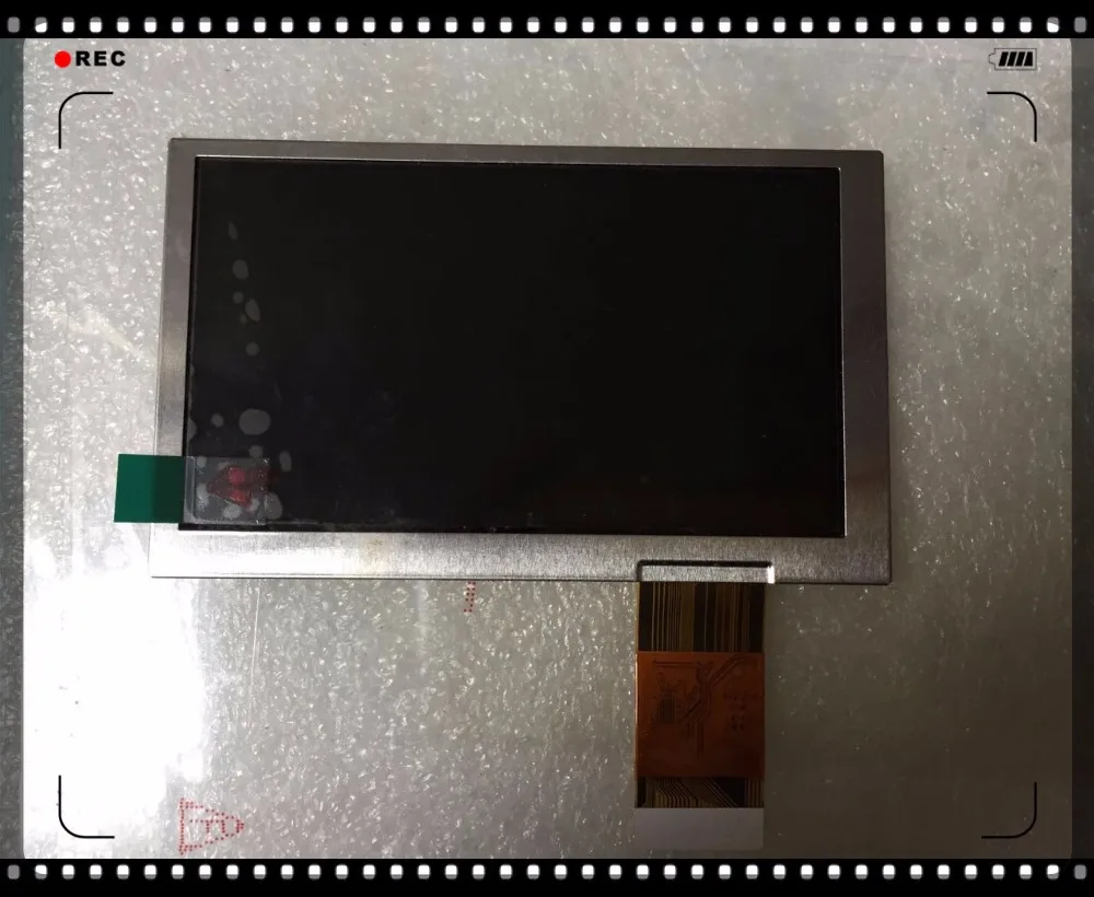 high quality New 3.5 inch 30PIN  PMV035E1G -6Y08B0094  LCD screen
