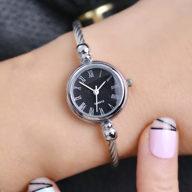 

Ulzzang Simple Silver Women Watches Elegant Small Bracelet Female Clock Fashion Roman Dial Retro Ladies Wristwatches reloj mujer