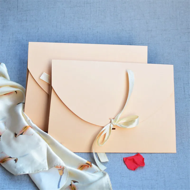 

200Pcs/Lot Incarnadine Pink Paper Bag Envelope Scarf bag Gift Box Book/Silk Packaging Box Ribbon Gift Cardboard Carton