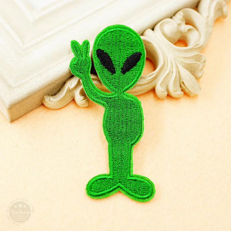 I WANT TO LEAVE ALIEN UFO Badges Iron On Patches Embroidery Cloth Patch Applique Clothes Clothing Sewing Supplies Decorative