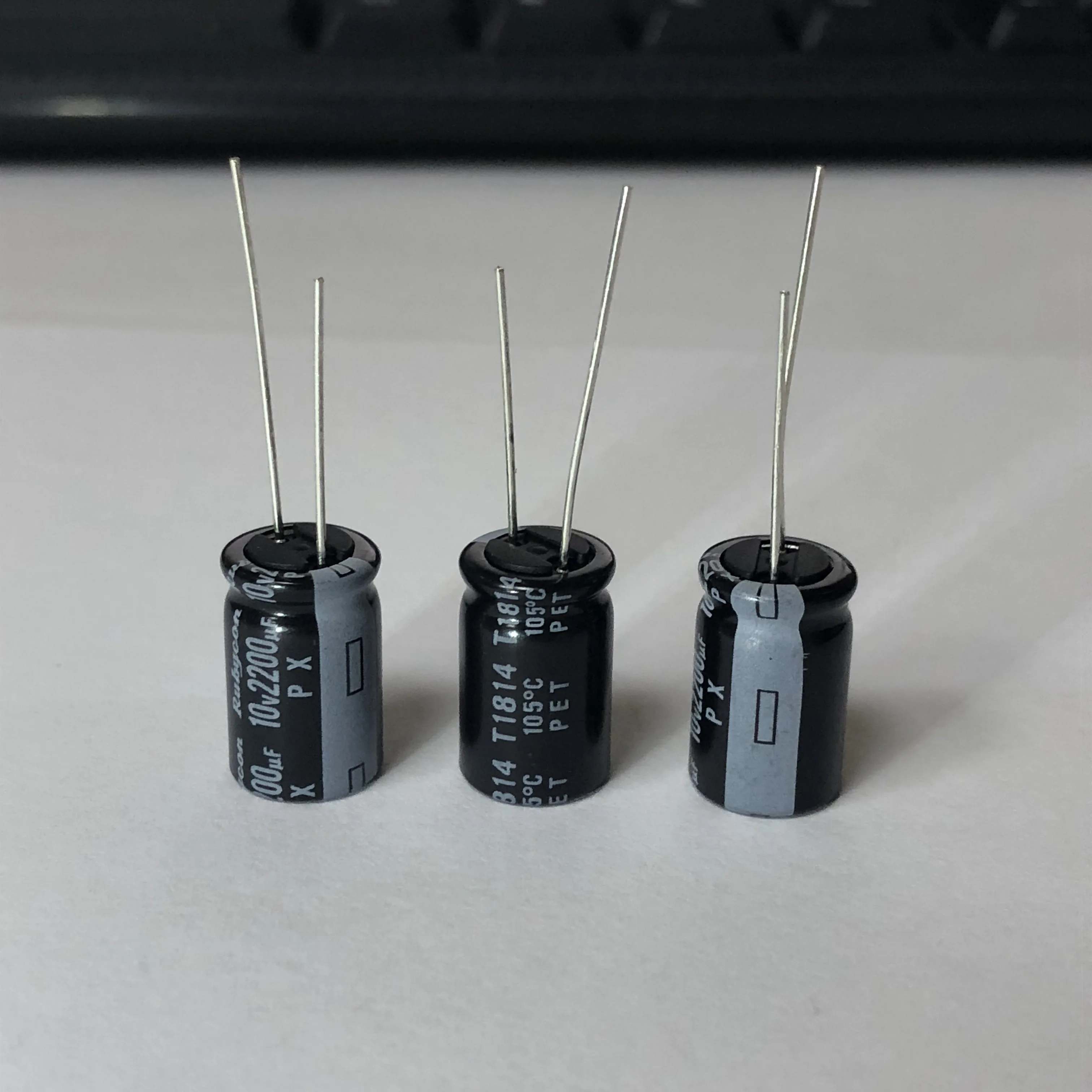 10PCS New and Original Rubycon 10V2200UF 10X16MM  2200UF 10V PXSeries Standard made in JAPAN