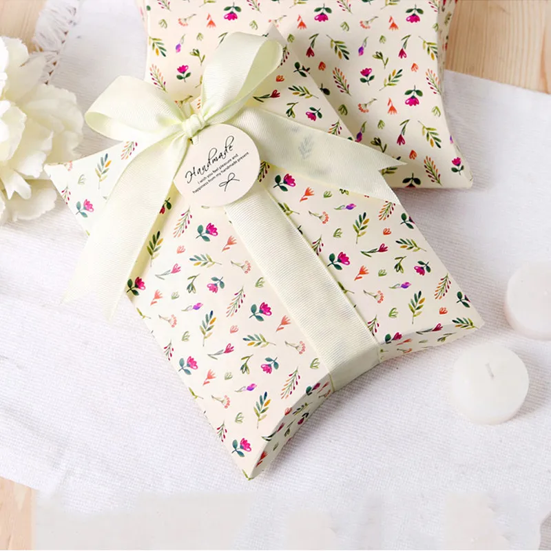 50Pcs 2 color 14X10X2.8cm Pillow Box Christmas Gift Packing Bag Wedding Favors Baby Shower Birthday New Year