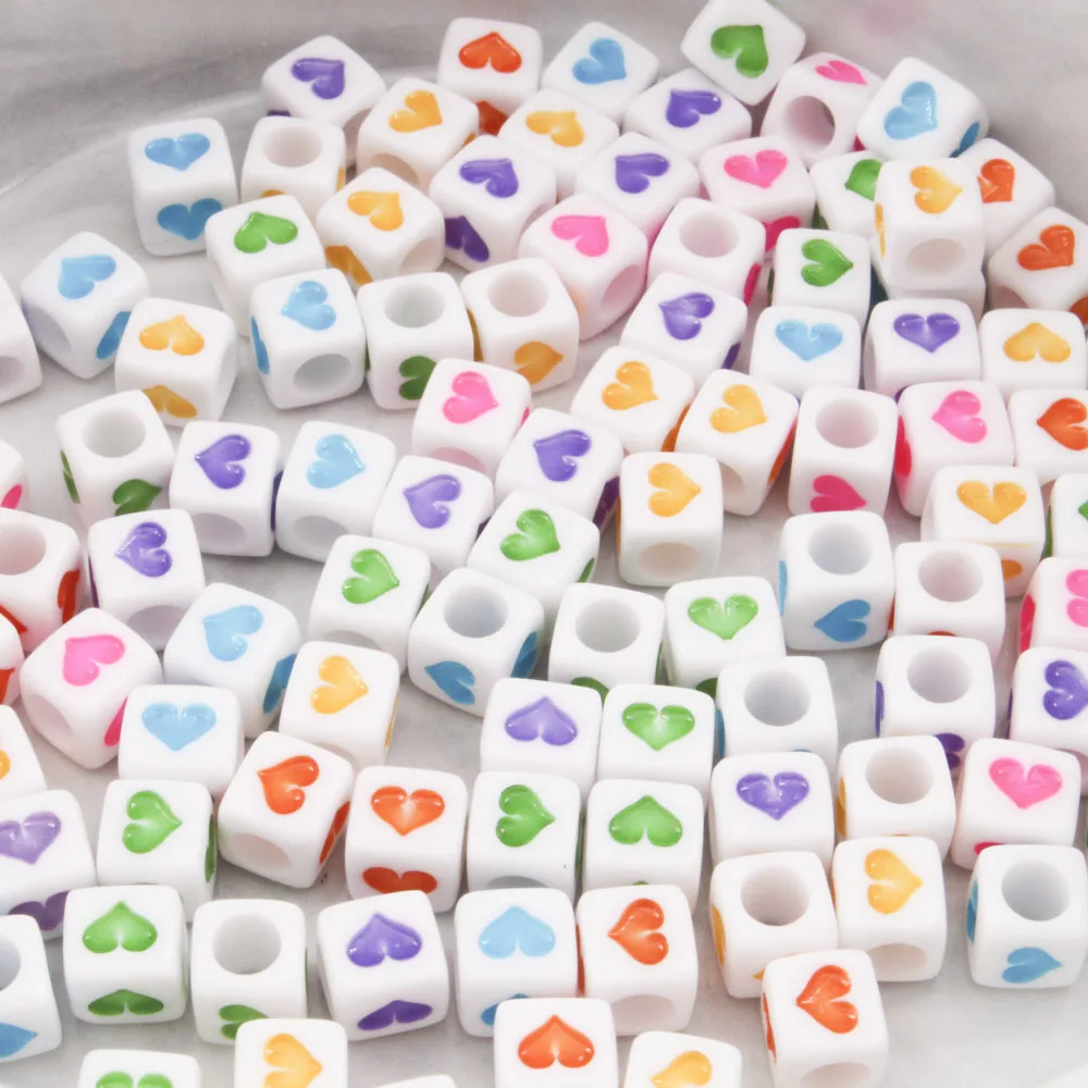 CHONGAI 100Pcs Random Mixed Colorful Heart White Acrylic Beads Alphabet Charms Beads For Jewelry Making 6x6mm