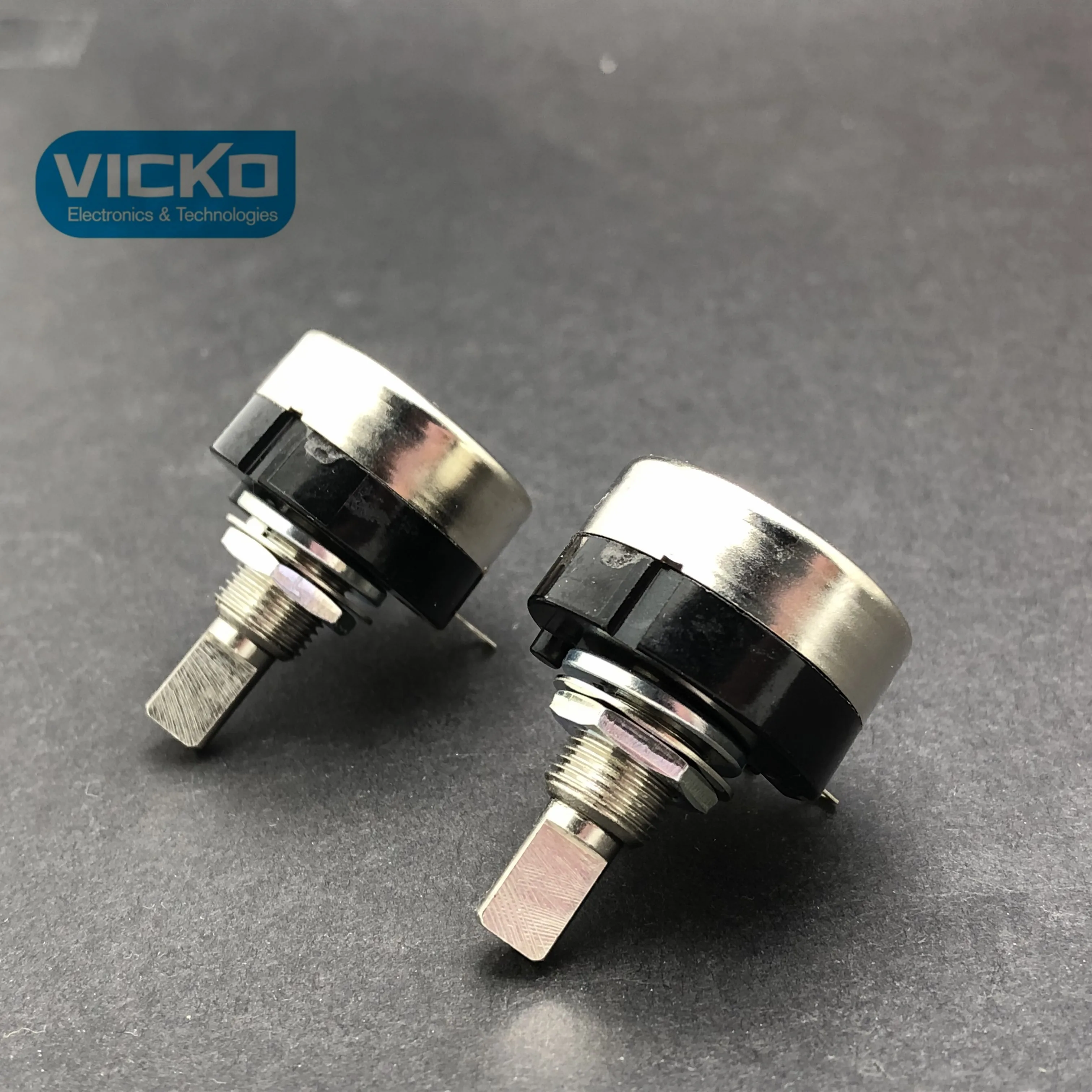 [vk]Original Japan TOCOS potentiometer RV24YN RV24YN20F B502 B5K 5K RV24YN20F B103 B10K 10K shaft 20mm switch