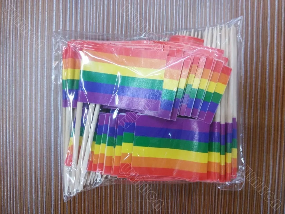 Free Shipping 300 pcs Rainbow Flag Toothpick Flag Lesbian Gay Pride LGBT Flag Banner Colorful Rainbow Flag cooktail sticks