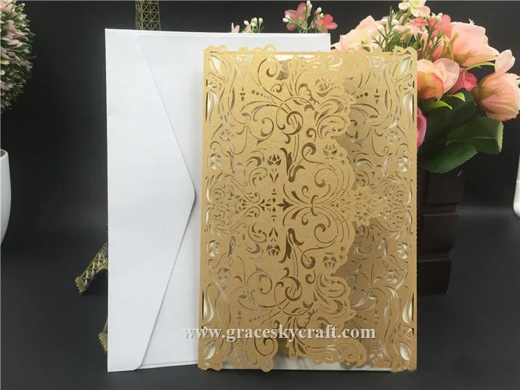 

30pcs free shipping Laser cut Lace Crown design paper wedding invitation receiption RSVP cards for wedding party invitation