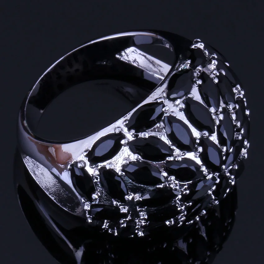 Luxurious Black Cubic Zirconia Silver Plated Ring V0507