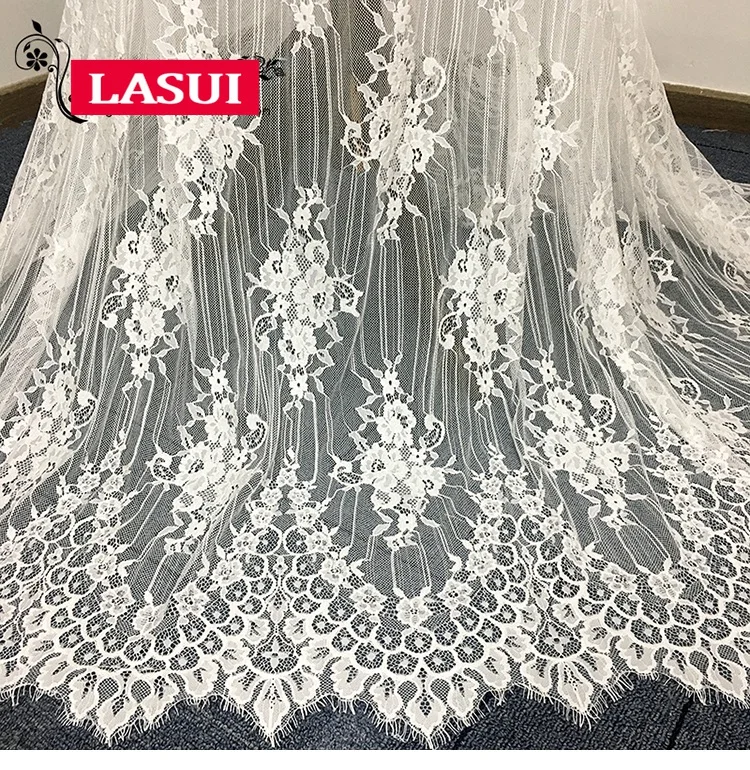 

LASUI 2019 C0296 Striped flower black, white clothing dress skirt tablecloth decoration High-end Eyelash French Lace Fabric