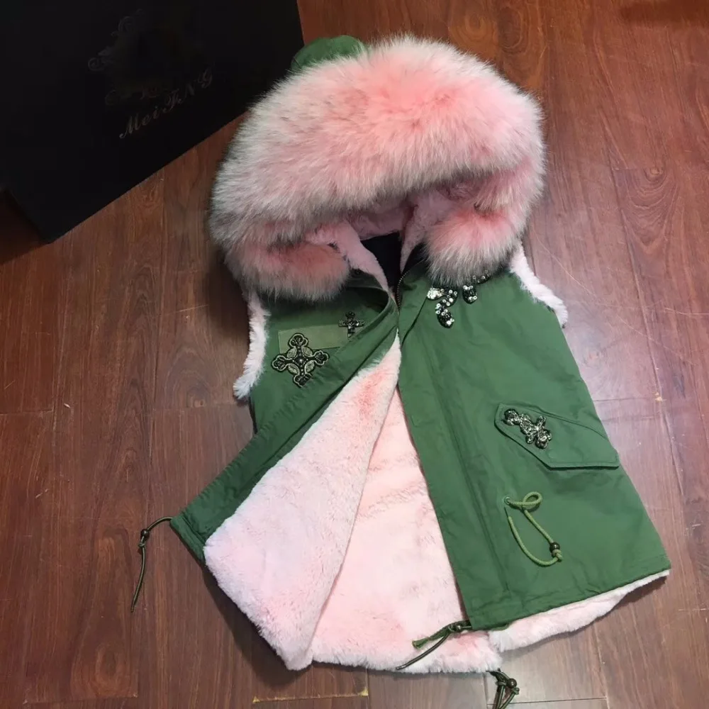 

New Coming Women Light Pink Faux Fur Lined Vest Raccoon Fur Collar Trimming Waistcoat For Ladies With Beads