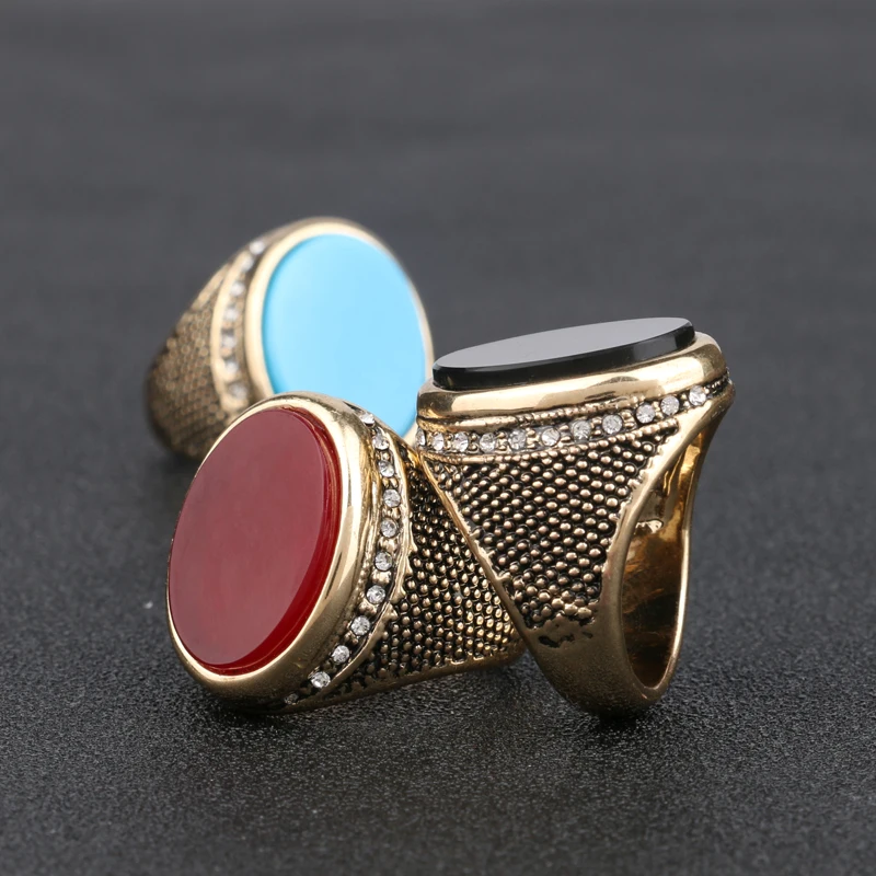 2018 New Arrivals Indian Jewelry Vintage Big Signet Wedding Ring Big Crystal Black Red Stone Gold Rings Men Accessories