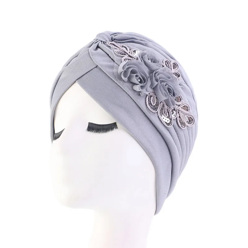 Neue Blume Dekoration Turban Einfarbig Für Frauen Mode Haar Tragen Kopf Wrap Damen Kopfbedeckungen Krebs Hüte Indien Kappe Bandana – Detail 8