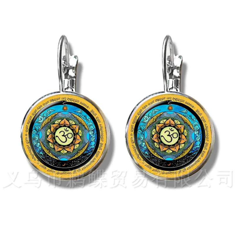 Buddhism Stud Earrings Mandala Art Picture 16mm Glass Cabochon Silver Plated Earrings For Women Om Fashion Jewelry Best Gift