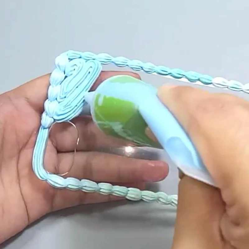 1pc Random Color Quick Drying Simulation Cream Glue For Jewelry Rhinestone Phone Case DIY Children Toys Cake Decorating Tool