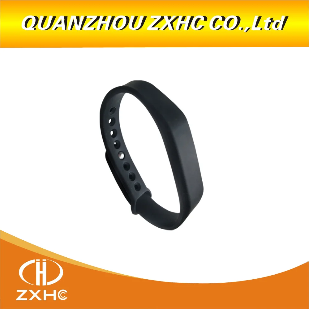 Nuovo Regolabile TK4100 125khz Impermeabile Del Silicone Wristband RFID Braccialetto TARGHETTE IDENTIFICATIVE